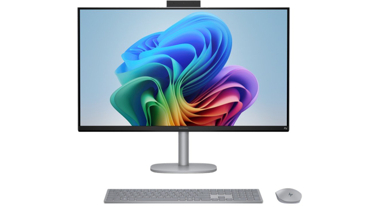 HP OmniStudio X All-in-One 32-c1574in Next Gen AI Desktop PC